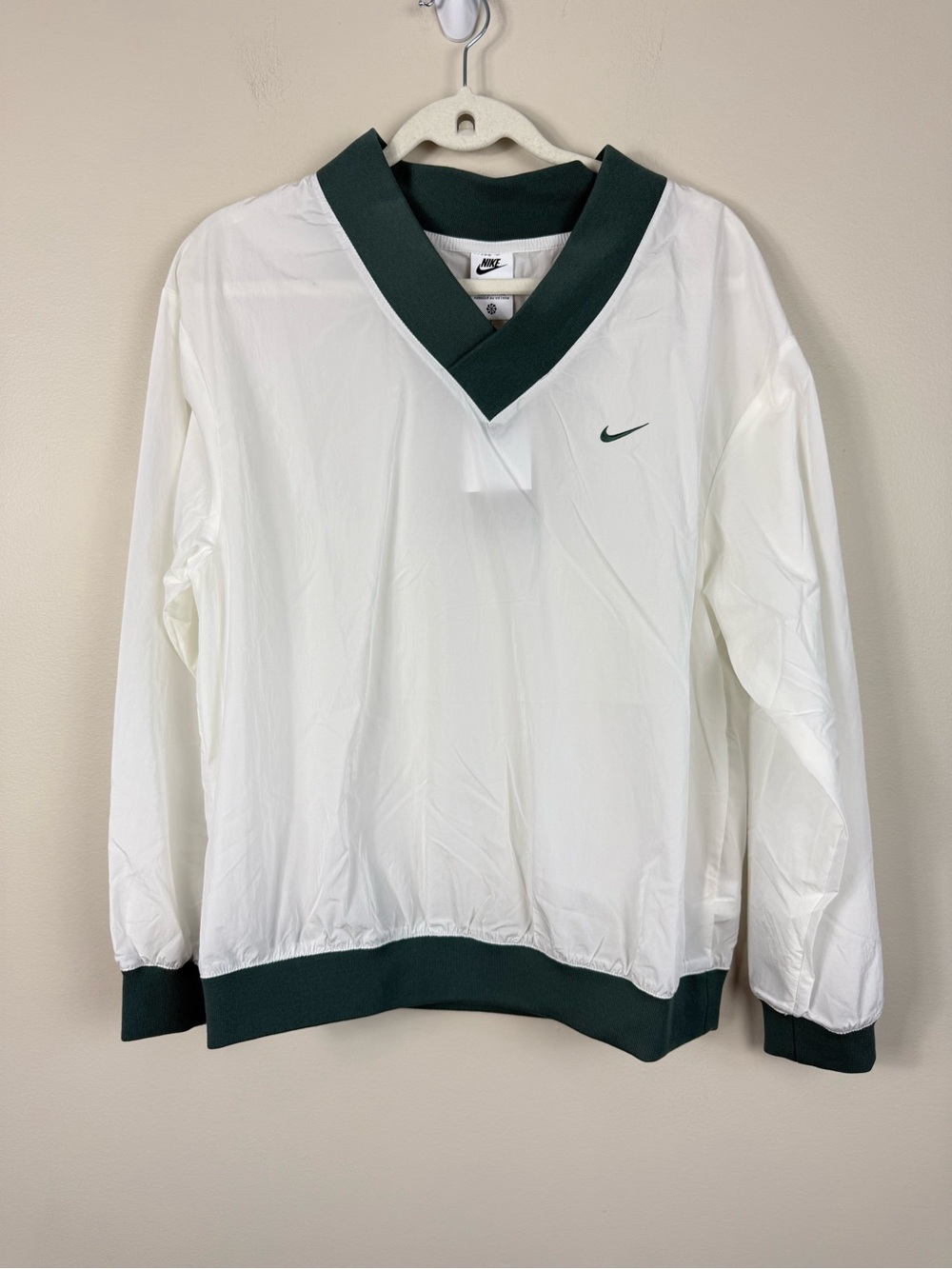 Nike Sportswear Essential Sweater Small Loose UV Woven Sail and Vintage Green